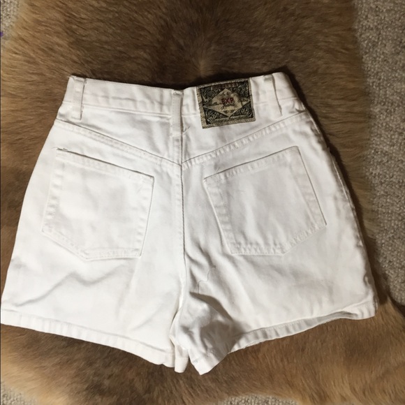 EXPRESS 90s White Lace Denim Shorts - Picture 4 of 5